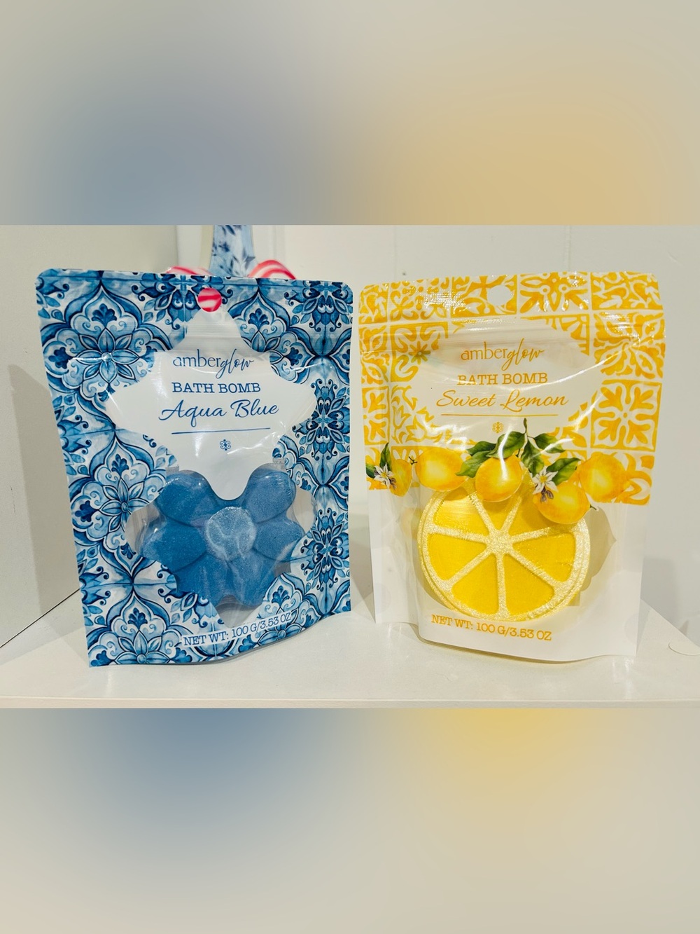 Amber Glow Bath Bomb - Aqua Blue or Sweet Lemon